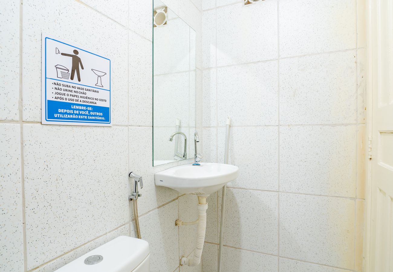 Apartamento em Fortaleza - Flat com Wi-Fi a Poucos Metros do Aeroporto Apartamento em Fortaleza - Flat com Wi-Fi a Poucos Metros do Aeroporto