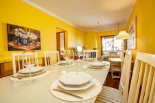 Apartamento em Gramado - 1D aconchegante com vista para o vale, 1,5km da R Coberta