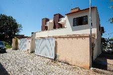 Casa em Rio das Ostras - Casa Pet Friendly com Varanda e Churrasqueira