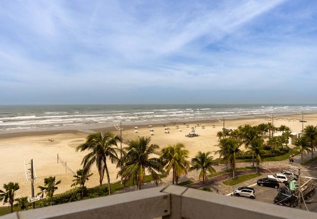 Apartamento em Praia Grande - Apto Beira-mar c/ Vista Lateral e Garagem Apartamento em Praia Grande - Apto Beira-mar c/ Vista Lateral e Garagem