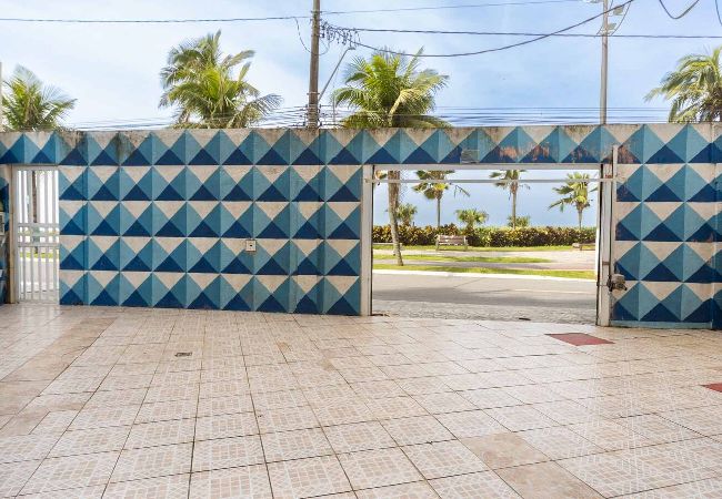 Apartamento em Praia Grande - Apto Beira-mar c/ Vista Lateral e Garagem Apartamento em Praia Grande - Apto Beira-mar c/ Vista Lateral e Garagem