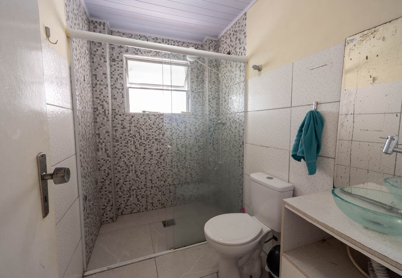 Apartamento em Praia Grande - Apto Beira-mar c/ Vista Lateral e Garagem Apartamento em Praia Grande - Apto Beira-mar c/ Vista Lateral e Garagem