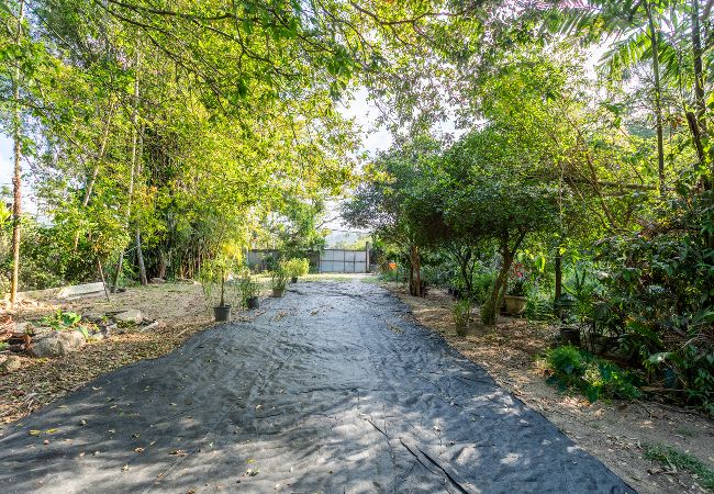 Casa em Rio de Janeiro - Casa de Campo c Lareira Externa, Rede e Lago Casa em Rio de Janeiro - Casa de Campo c Lareira Externa, Rede e Lago