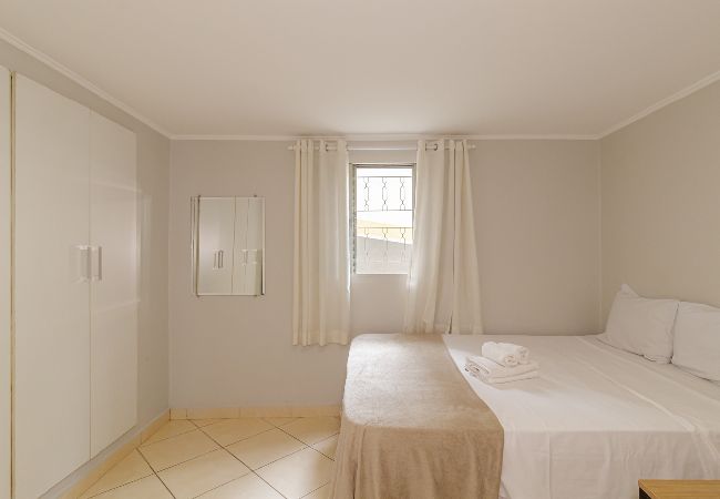 Apartamento em São Paulo - 04 Studio prox Expo, Berrini e Congonhas Apartamento em São Paulo - 04 Studio prox Expo, Berrini e Congonhas