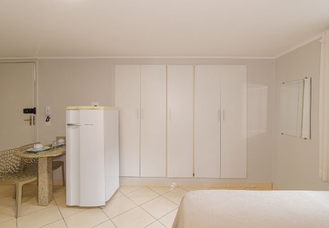 Apartamento em São Paulo - 04 Studio prox Expo, Berrini e Congonhas Apartamento em São Paulo - 04 Studio prox Expo, Berrini e Congonhas