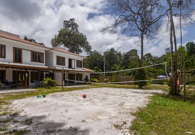 Apartamento em Arraial D'Ajuda - ITAKAÁ STUDIO: Piscina, Hidro e Quadra em Arraial Apartamento em Arraial D'Ajuda - ITAKAÁ STUDIO: Piscina, Hidro e Quadra em Arraial