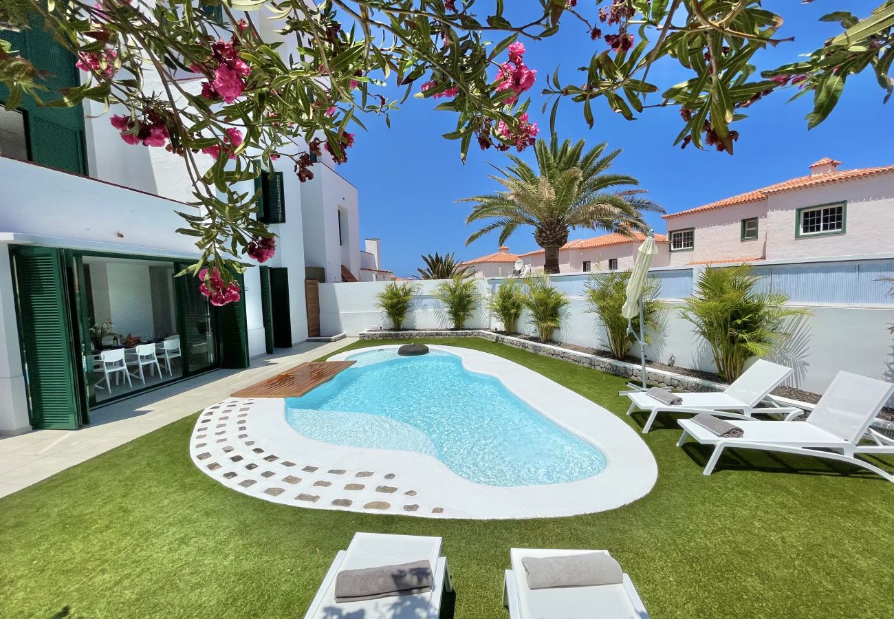 Apartamento em Guía de Isora - Lujoso Apartamento en Guía de Isora con piscina y barbacoa Apartamento em Guía de Isora - Lujoso Apartamento en Guía de Isora con piscina y barbacoa