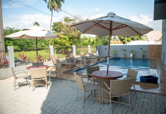 Apartamento em Japaratinga - Apto com lazer: Piscina, Jogos e Praia a 100m