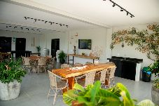 Apartamento em Japaratinga - Apto a 100m da praia c 2 suítes, Wi Fi e Piscina 