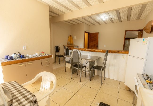 Apartamento em Angra dos Reis - Apto c/ Varanda,  Garagem e Vista das Montanhas Apartamento em Angra dos Reis - Apto c/ Varanda,  Garagem e Vista das Montanhas