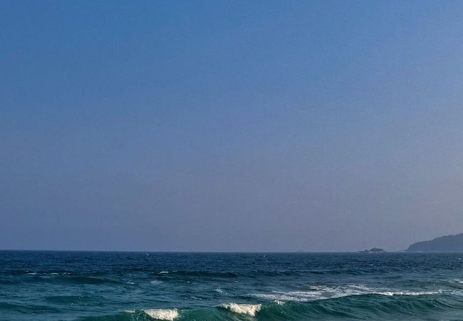 Apartamento em Angra dos Reis - Apto c/ Varanda,  Garagem e Vista das Montanhas Apartamento em Angra dos Reis - Apto c/ Varanda,  Garagem e Vista das Montanhas