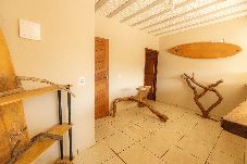 Apartamento em Angra dos Reis - Apto c/ Varanda,  Garagem e Vista das Montanhas