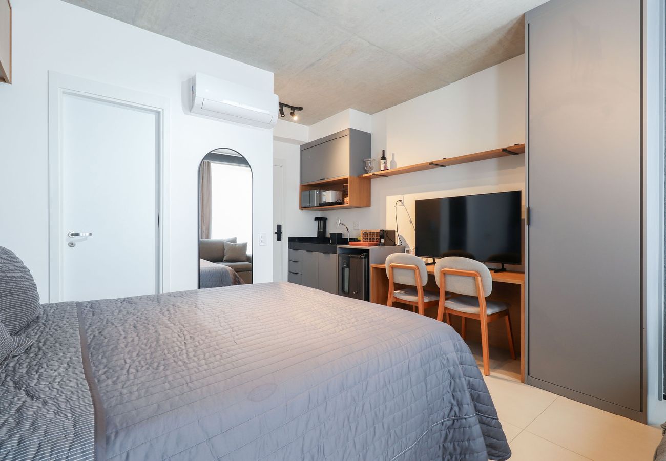 Apartamento em São Paulo - Flat moderno perto do metrô e do Parque Ibirapuera Apartamento em São Paulo - Flat moderno perto do metrô e do Parque Ibirapuera