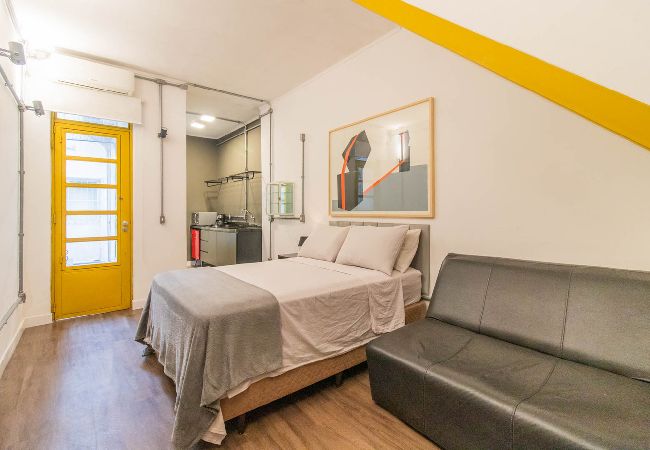 Apartamento em Porto Alegre - Loft c Ar-condicionado e Smart Lock - Cidade Baixa Apartamento em Porto Alegre - Loft c Ar-condicionado e Smart Lock - Cidade Baixa