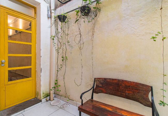 Apartamento em Porto Alegre - Loft c Ar-condicionado e Smart Lock - Cidade Baixa Apartamento em Porto Alegre - Loft c Ar-condicionado e Smart Lock - Cidade Baixa