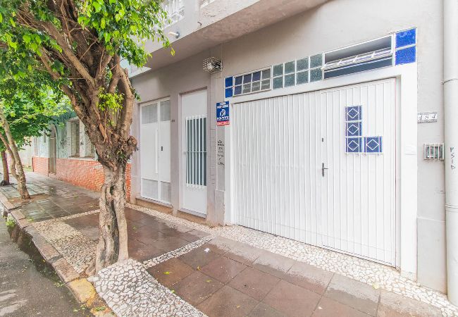 Apartamento em Porto Alegre - Loft c Ar-condicionado e Smart Lock - Cidade Baixa Apartamento em Porto Alegre - Loft c Ar-condicionado e Smart Lock - Cidade Baixa