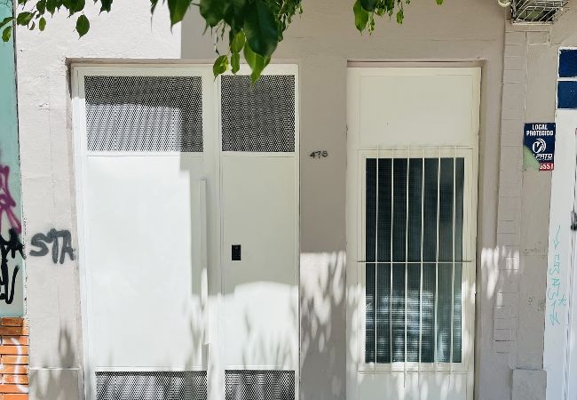 Apartamento em Porto Alegre - Loft c Ar-condicionado e Smart Lock - Cidade Baixa Apartamento em Porto Alegre - Loft c Ar-condicionado e Smart Lock - Cidade Baixa