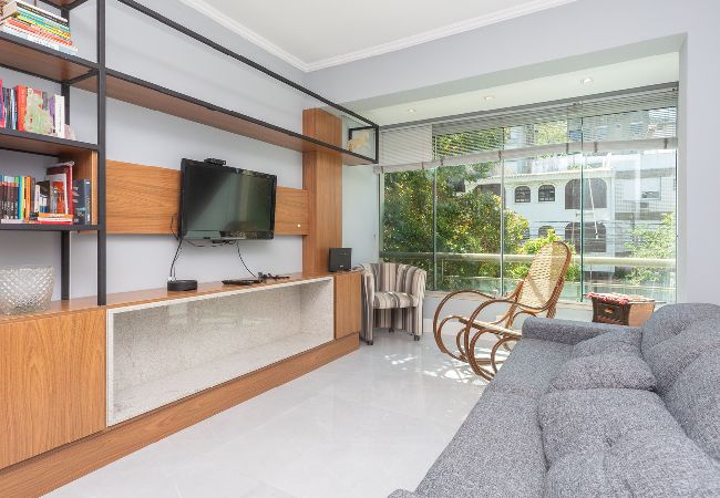 Apartamento em Porto Alegre - Apartamento Climatizado com Garagem e Wi-Fi Apartamento em Porto Alegre - Apartamento Climatizado com Garagem e Wi-Fi