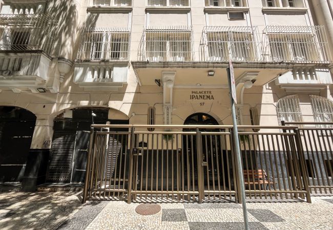 Estúdio em Rio de Janeiro - 4 minutos da Praia de Copacabana | JC702B  Estúdio em Rio de Janeiro - 4 minutos da Praia de Copacabana | JC702B