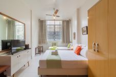 Apartamento em Rio de Janeiro - 5 min da Praia de Copacana - STC405