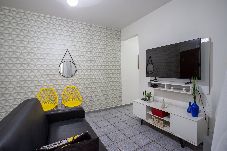 Apartamento em Guarapari - Apto Pet Friendly com Garagem na Enseada Azul