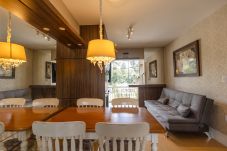 Apartamento em Gramado - Ap acolhedor na esq do Lago Joaquina (2 suites)