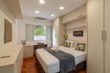 Apartamento em Rio de Janeiro - 10min da Praia de Copacabana | STC302