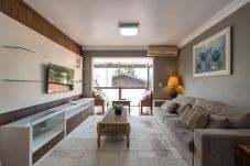 Apartamento em Gramado - Disfrute o centro sem carro! 4 quartos a 60m da Rua Coberta! 