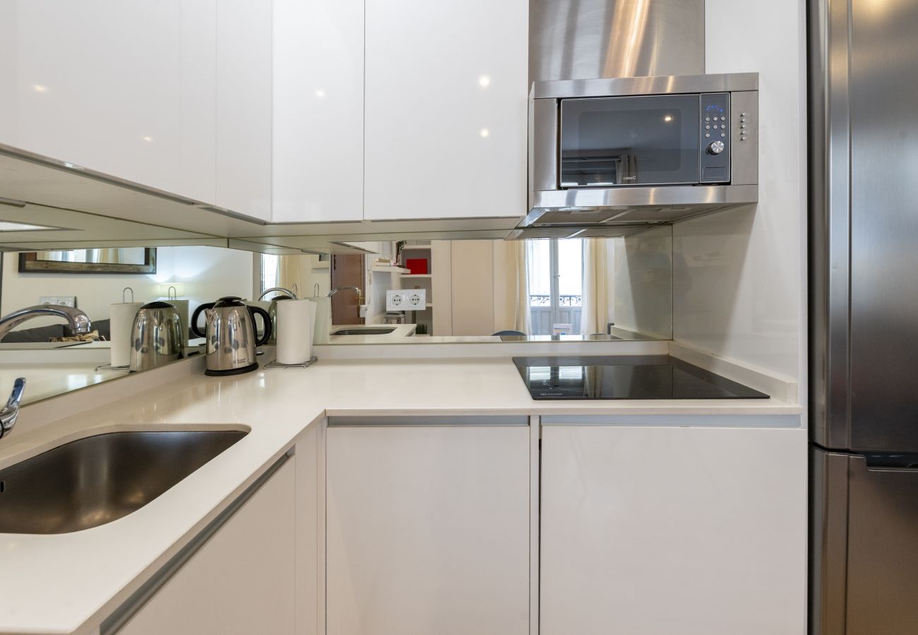 Apartment in Madrid - Modern Madrid Downtown Puerta Del Sol M (PRE4B) Apartment in Madrid - Modern Madrid Downtown Puerta Del Sol M (PRE4B)
