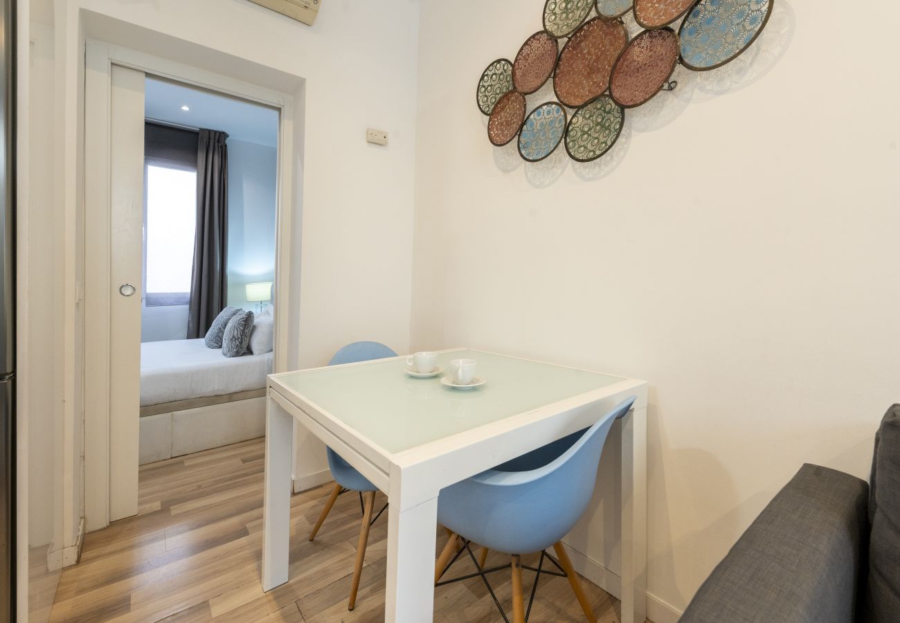 Apartment in Madrid - Modern Madrid Downtown Puerta Del Sol M (PRE4B) Apartment in Madrid - Modern Madrid Downtown Puerta Del Sol M (PRE4B)