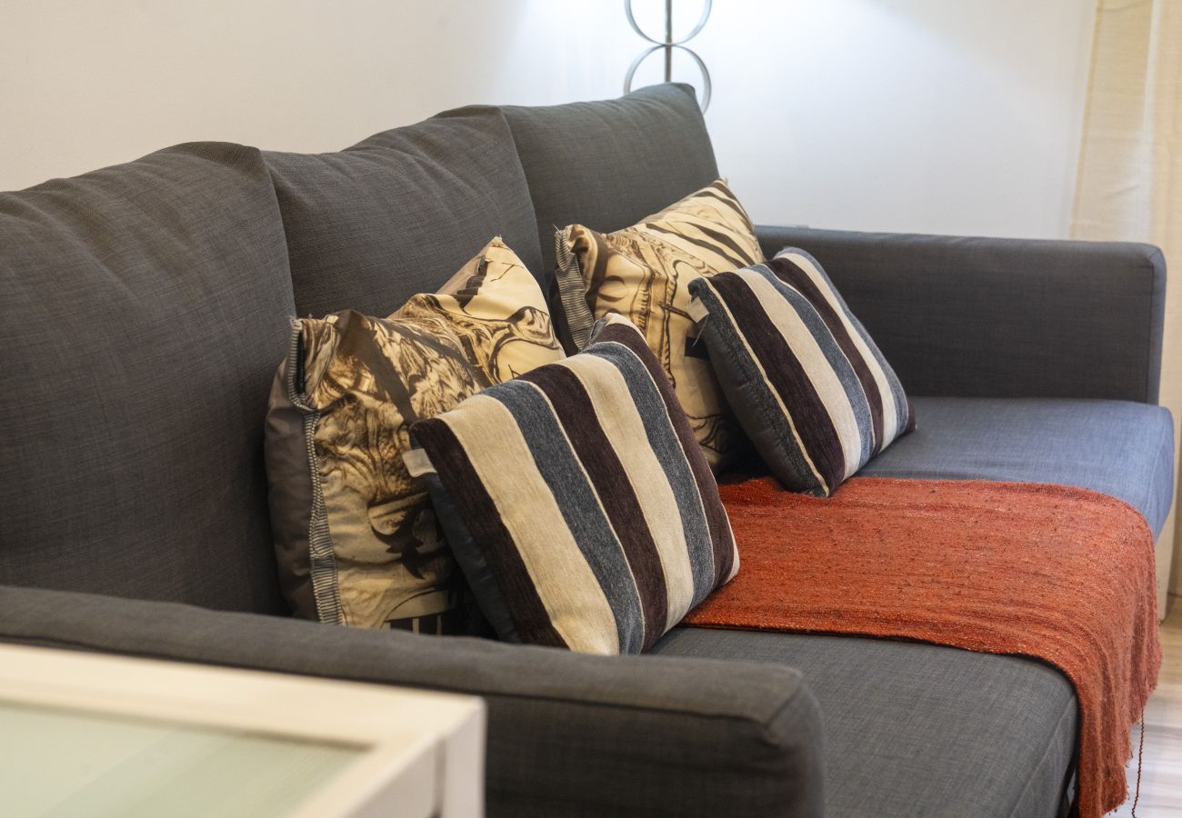 Apartment in Madrid - Modern Madrid Downtown Puerta Del Sol M (PRE4B) Apartment in Madrid - Modern Madrid Downtown Puerta Del Sol M (PRE4B)