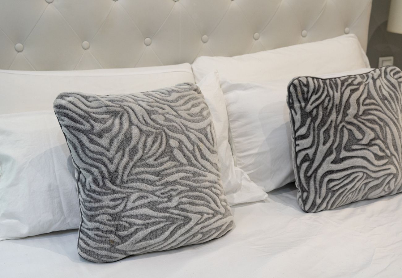 Apartment in Madrid - Modern Madrid Downtown Puerta Del Sol M (PRE4B) Apartment in Madrid - Modern Madrid Downtown Puerta Del Sol M (PRE4B)