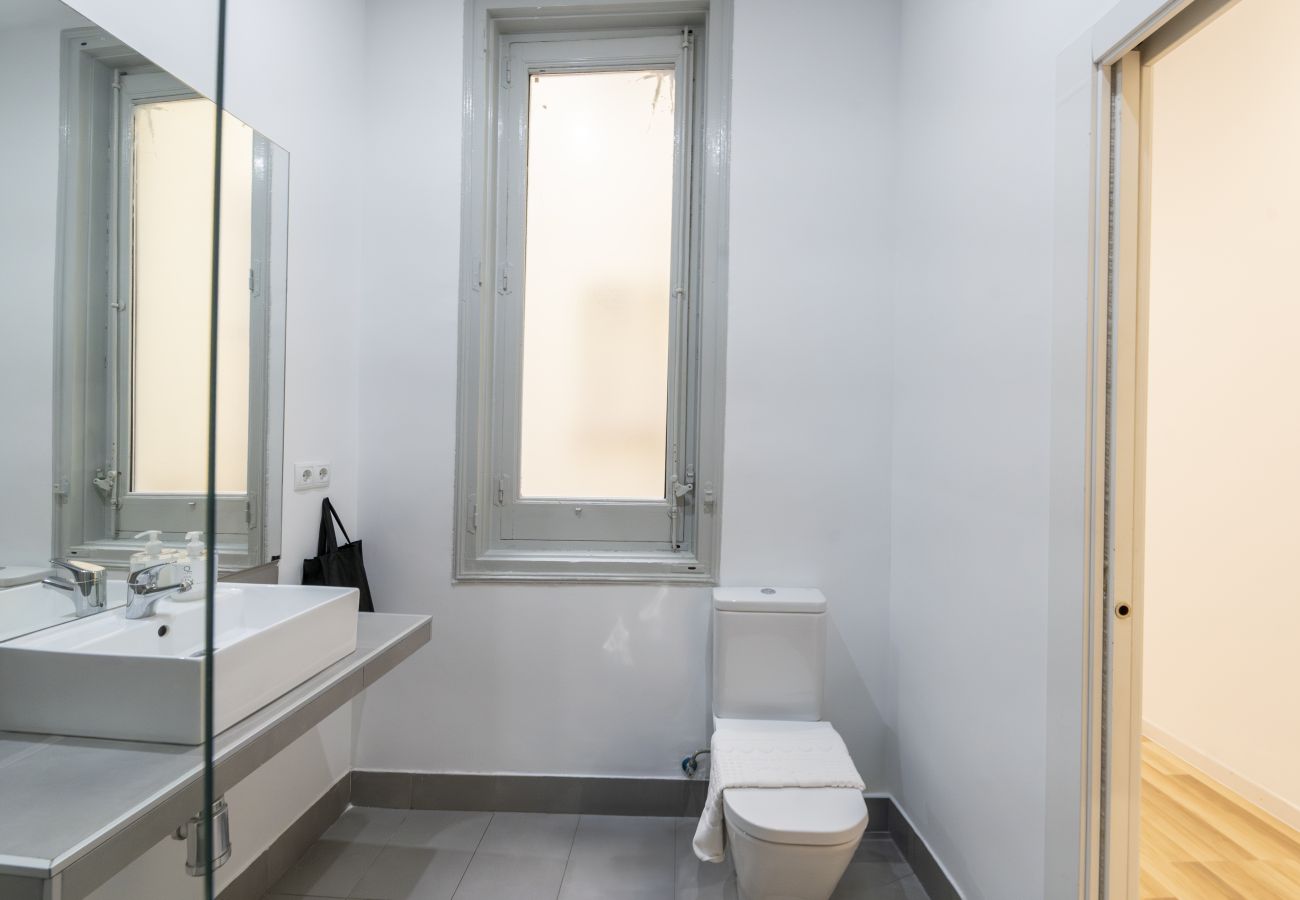 Apartment in Madrid - Apartment Madrid Downtown Puerta del Sol M (PRE2A) Apartment in Madrid - Apartment Madrid Downtown Puerta del Sol M (PRE2A)