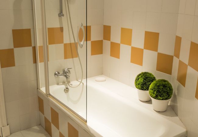 Apartment in Madrid - Downtown Madrid centro Cibeles Temporal Apartment in Madrid - Downtown Madrid centro Cibeles Temporal