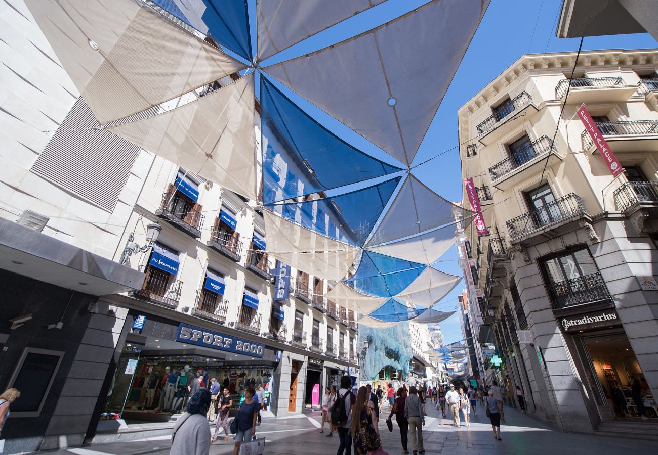 Apartment in Madrid - Madrid Centro-Downtown-Gran Vía-Callao M (SON1) Apartment in Madrid - Madrid Centro-Downtown-Gran Vía-Callao M (SON1)