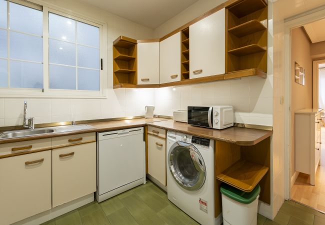 Apartment in Madrid - Cozy Apartment Madrid. Bº SALAMANCA, IFEMA. AEROPUERTO. 2 ROOMS- 6 PAX - ELEVATOR Apartment in Madrid - Cozy Apartment Madrid. Bº SALAMANCA, IFEMA. AEROPUERTO. 2 ROOMS- 6 PAX - ELEVATOR