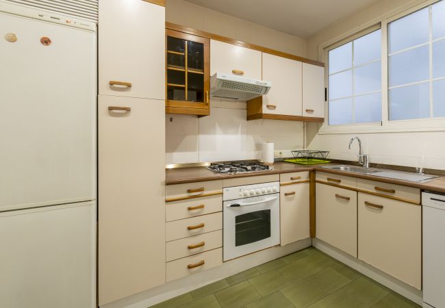 Apartment in Madrid - Cozy Apartment Madrid. Bº SALAMANCA, IFEMA. AEROPUERTO. 2 ROOMS- 6 PAX - ELEVATOR Apartment in Madrid - Cozy Apartment Madrid. Bº SALAMANCA, IFEMA. AEROPUERTO. 2 ROOMS- 6 PAX - ELEVATOR