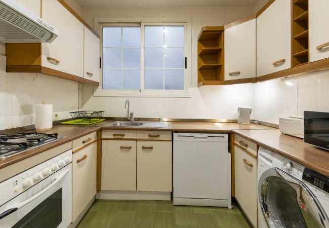 Apartment in Madrid - Cozy Apartment Madrid. Bº SALAMANCA, IFEMA. AEROPUERTO. 2 ROOMS- 6 PAX - ELEVATOR Apartment in Madrid - Cozy Apartment Madrid. Bº SALAMANCA, IFEMA. AEROPUERTO. 2 ROOMS- 6 PAX - ELEVATOR