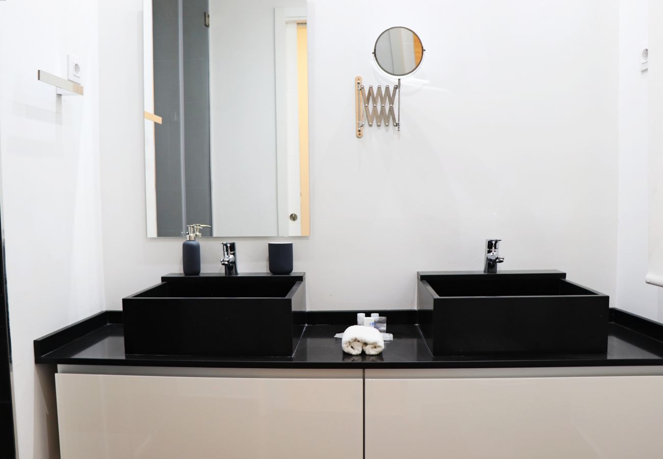 Apartment in Madrid - Apartment Madrid Downtown Puerta del Sol M (PRE3A) Apartment in Madrid - Apartment Madrid Downtown Puerta del Sol M (PRE3A)