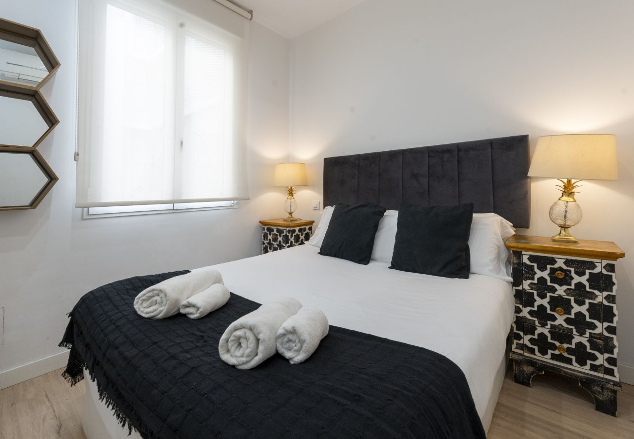 Apartment in Madrid - Modern Madrid Downtown Puerta Del Sol M (PRE3B) Apartment in Madrid - Modern Madrid Downtown Puerta Del Sol M (PRE3B)