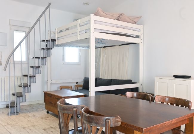  in Madrid - CITY CENTER- ATOCHA ST.  Studio. 4 PAX