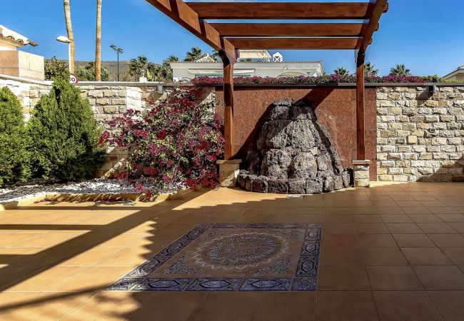 Villa in Adeje - Serenity by the Green Villa in Adeje - Serenity by the Green