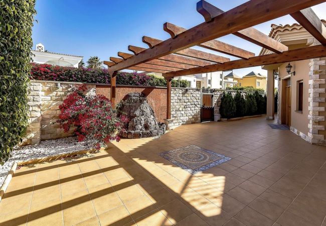 Villa in Adeje - Serenity by the Green Villa in Adeje - Serenity by the Green