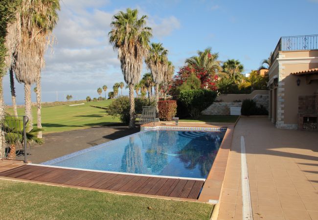Villa in Adeje - Serenity by the Green Villa in Adeje - Serenity by the Green