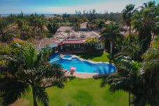 Villa in San Bartolomé de Tirajana - Maspalomas Golfside Luxury Villa