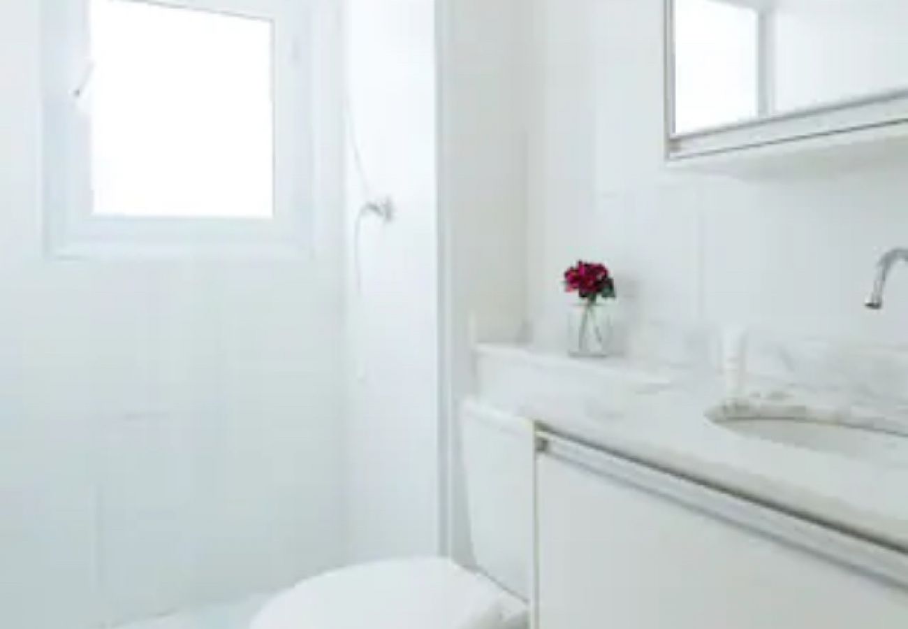 Studio in São Paulo - AV408 - Brand New Studio on Avanhandava Street Studio in São Paulo - AV408 - Brand New Studio on Avanhandava Street