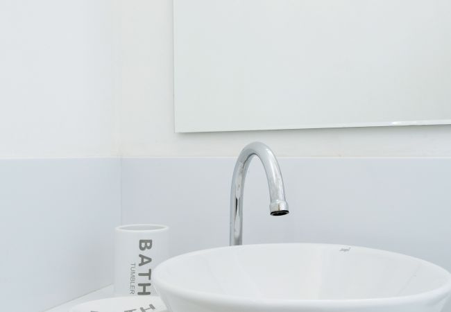 Studio in São Paulo - AV1206 - Modern Studio on Avanhandava Street Studio in São Paulo - AV1206 - Modern Studio on Avanhandava Street