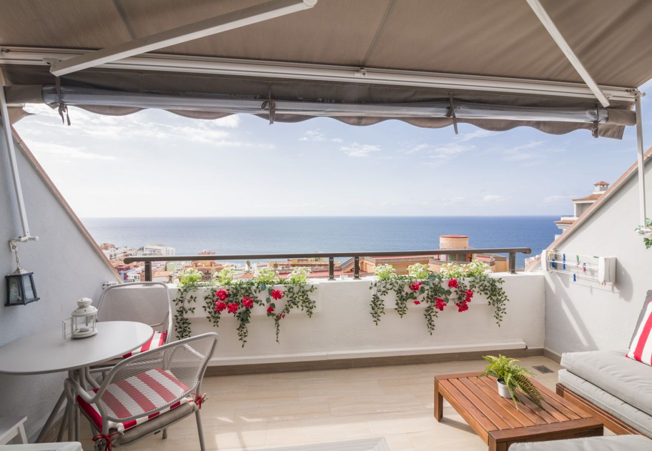 Apartment in Bajamar - HomeForGuest BEAUTIFUL APARTMENT, SEA VIEWS, BBQ, GYM Apartment in Bajamar - HomeForGuest BEAUTIFUL APARTMENT, SEA VIEWS, BBQ, GYM