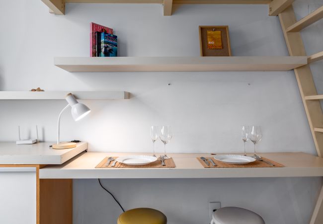 Studio in Rio de Janeiro - 1 minute from Copacabana beach | A923 Studio in Rio de Janeiro - 1 minute from Copacabana beach | A923