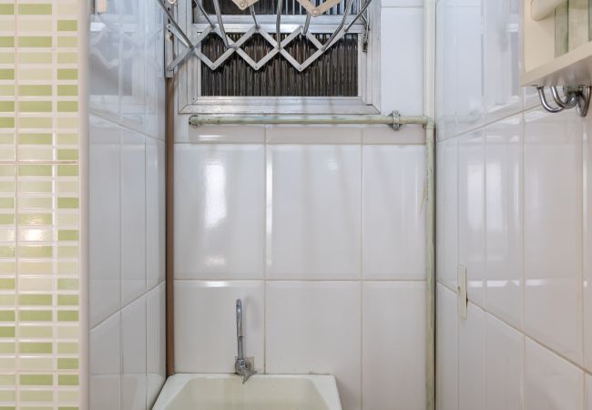 Studio in Rio de Janeiro - 1 minute from Copacabana beach | A923 Studio in Rio de Janeiro - 1 minute from Copacabana beach | A923